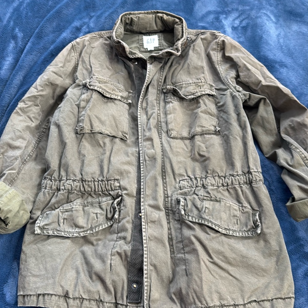 Men’s Medium Gap Army Green Jacket